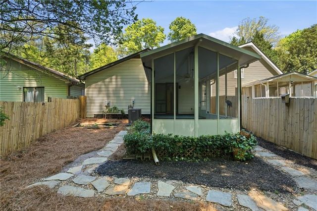 2980 Chipmunk Trail SE, Marietta, GA 30067