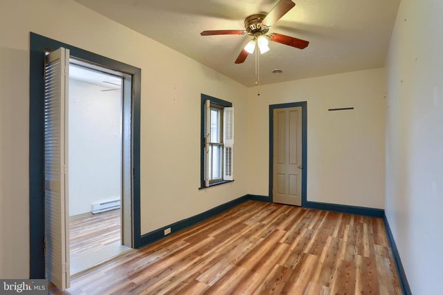 13 HANOVER STREET, New Oxford, PA 17350