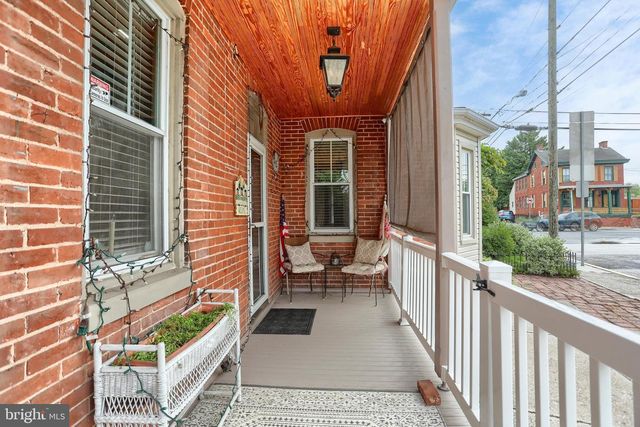 13 HANOVER STREET, New Oxford, PA 17350
