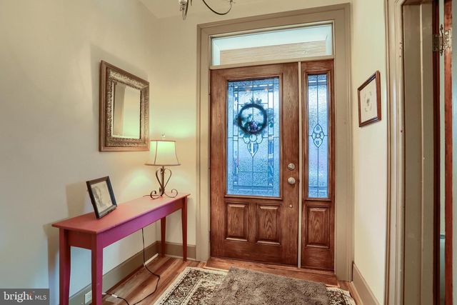 13 HANOVER STREET, New Oxford, PA 17350