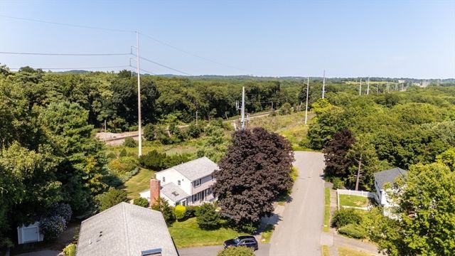 27 Valley Rd, Needham, MA 02492