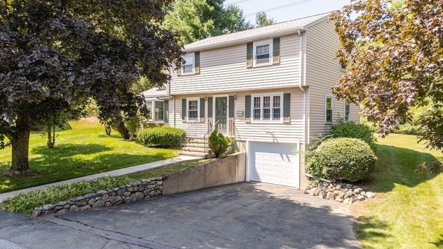 27 Valley Rd, Needham, MA 02492