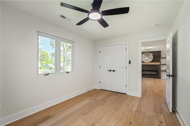 3739 Meadow Lane, Kansas City, MO 64137