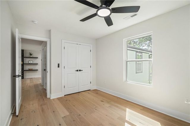 3739 Meadow Lane, Kansas City, MO 64137