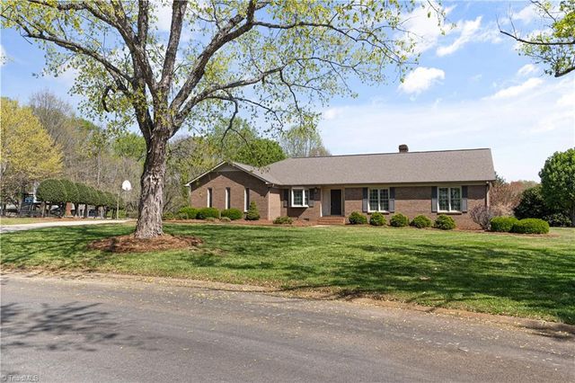 316 Siouan Drive, Lexington, NC 27295