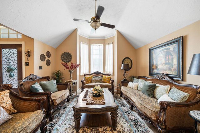 15110 Farndale Drive, Houston, TX 77062