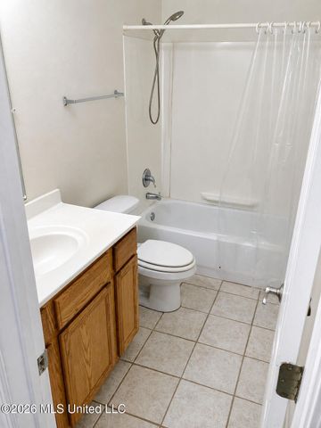 1664 Beach Boulevard, D-74, Biloxi, MS 39531