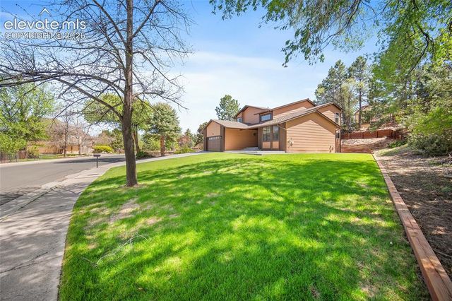 935 War Eagle Drive, Colorado Springs, CO 80919
