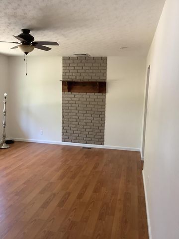 19 Crystal Drive, Kingston, OH 45644