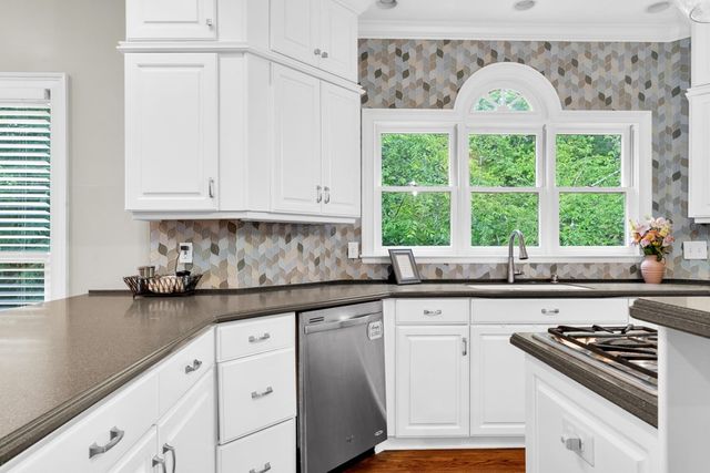 460 Saddlebrook Drive, Calhoun, GA 30701