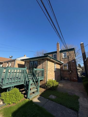 8616 S Winchester Avenue, Chicago, IL 60620