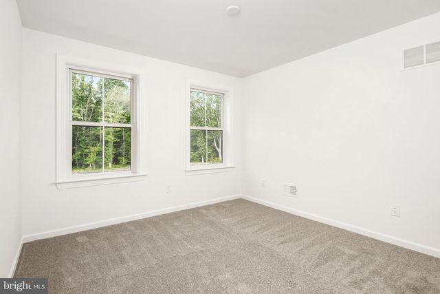 37 KAY CHIARELLO WAY, Hamilton, NJ 08690