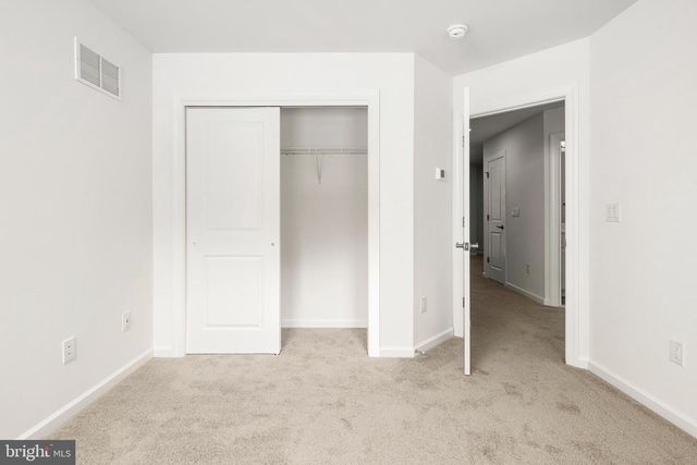 37 KAY CHIARELLO WAY, Hamilton, NJ 08690