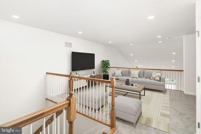 37 KAY CHIARELLO WAY, Hamilton, NJ 08690