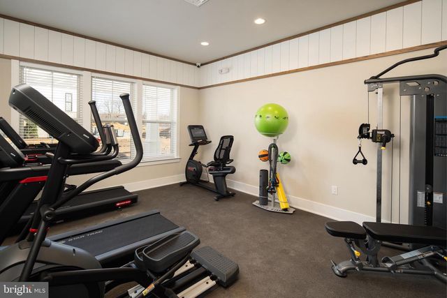 37 KAY CHIARELLO WAY, Hamilton, NJ 08690