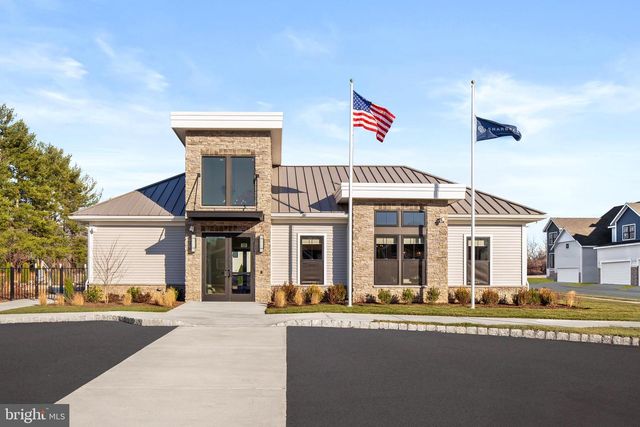 37 KAY CHIARELLO WAY, Hamilton, NJ 08690