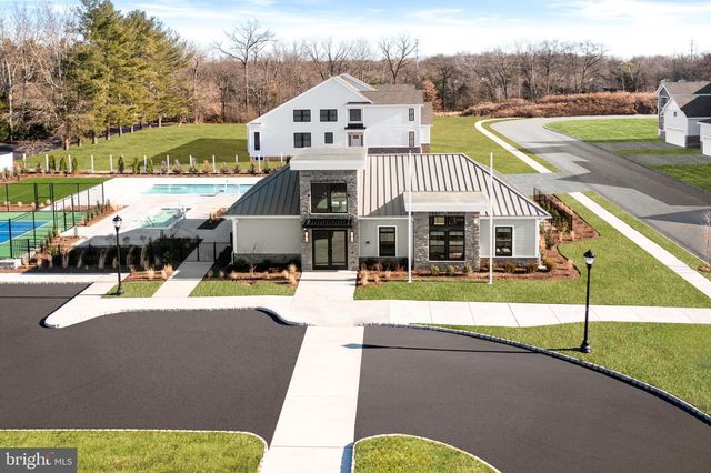37 KAY CHIARELLO WAY, Hamilton, NJ 08690