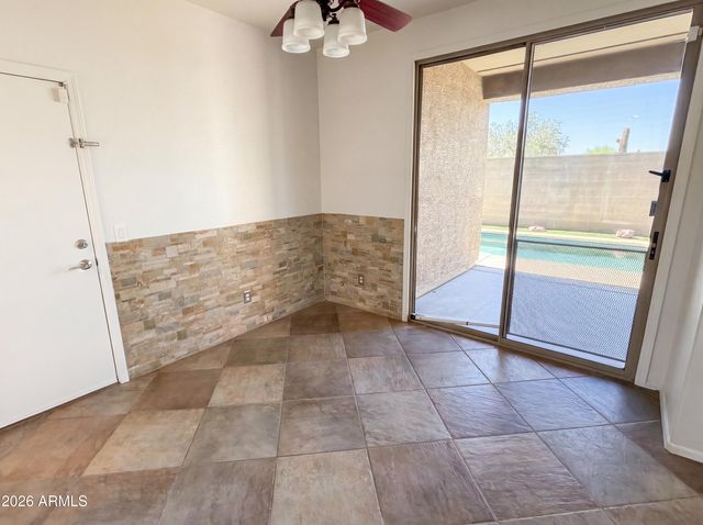 2513 W FLORENTINE Road, Phoenix, AZ 85086