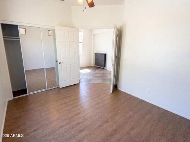 2513 W FLORENTINE Road, Phoenix, AZ 85086