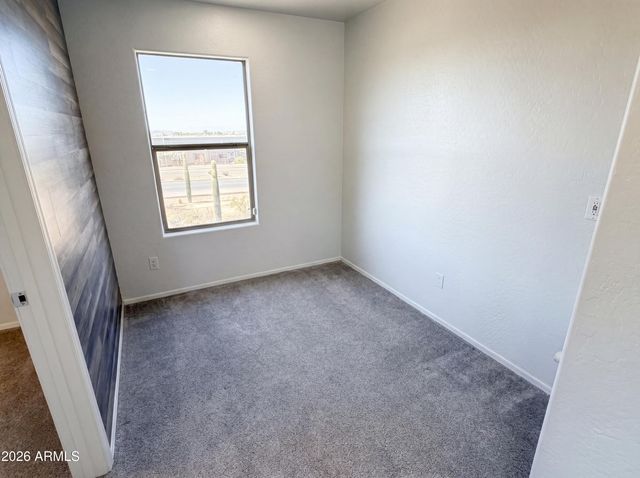 2513 W FLORENTINE Road, Phoenix, AZ 85086
