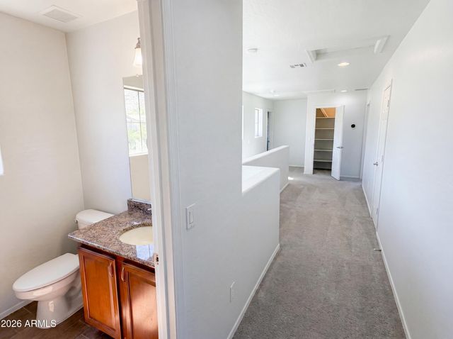 2513 W FLORENTINE Road, Phoenix, AZ 85086