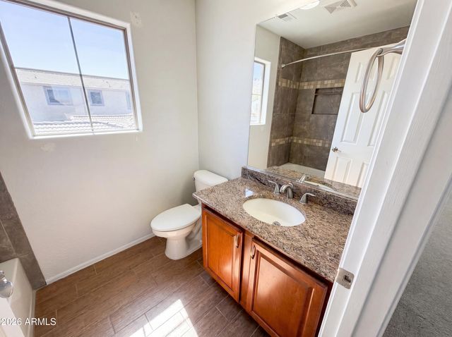 2513 W FLORENTINE Road, Phoenix, AZ 85086