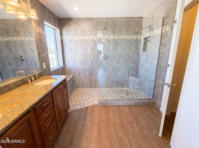 2513 W FLORENTINE Road, Phoenix, AZ 85086