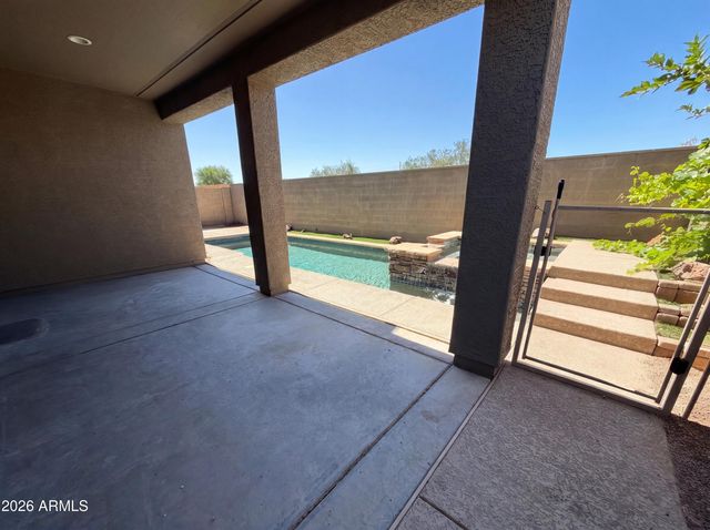 2513 W FLORENTINE Road, Phoenix, AZ 85086