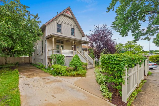 4317 N Kenneth Avenue House, Chicago, IL 60641