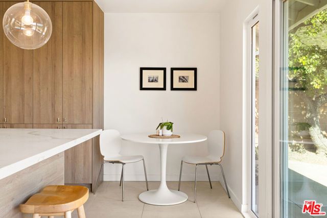 2710 Rock Pine Lane, La Crescenta, CA 91214