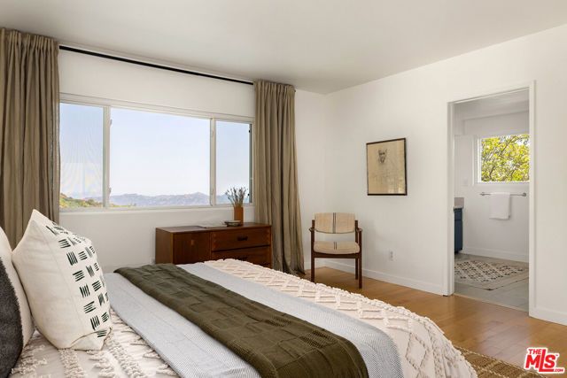 2710 Rock Pine Lane, La Crescenta, CA 91214