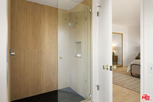 2710 Rock Pine Lane, La Crescenta, CA 91214