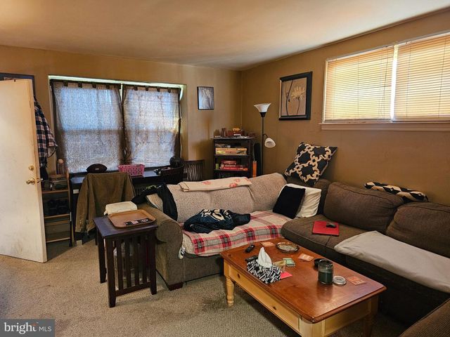 2420 CEDAR LN, Drexel Hill, PA 19026