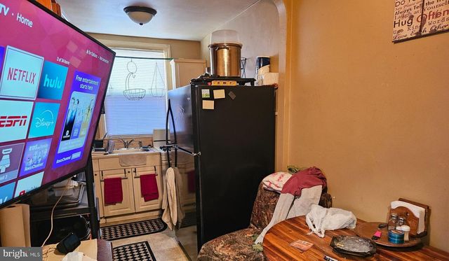 2420 CEDAR LN, Drexel Hill, PA 19026