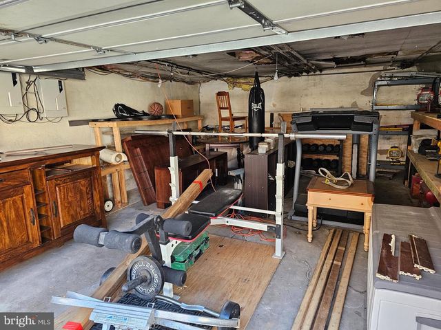 2420 CEDAR LN, Drexel Hill, PA 19026