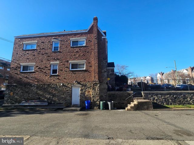 2420 CEDAR LN, Drexel Hill, PA 19026