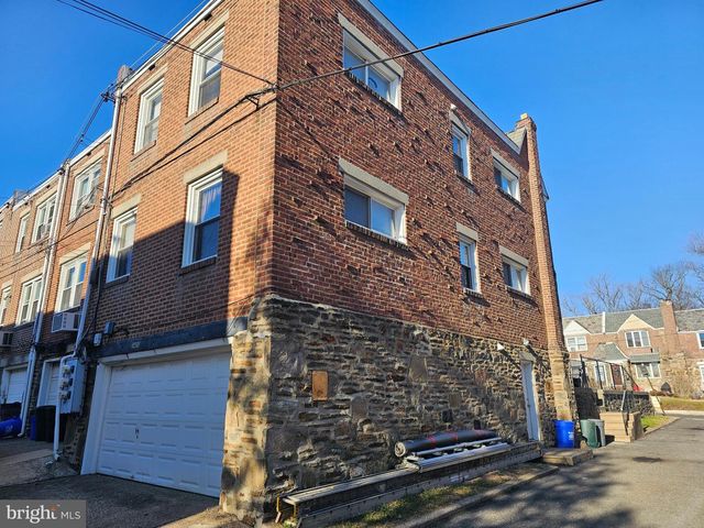 2420 CEDAR LN, Drexel Hill, PA 19026