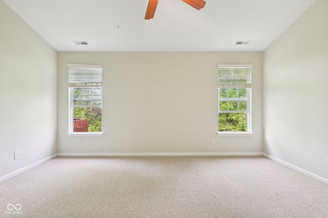 5792 W Port Drive, Mccordsville, IN 46055