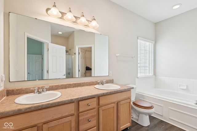 5792 W Port Drive, Mccordsville, IN 46055