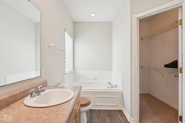 5792 W Port Drive, Mccordsville, IN 46055