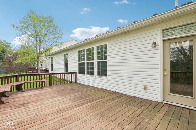 5792 W Port Drive, Mccordsville, IN 46055