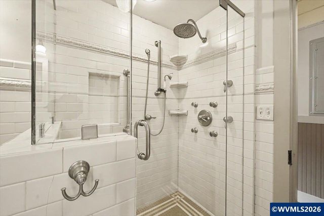 404 SW 6th St, Corvallis, OR 97333