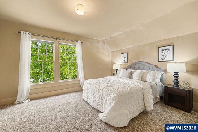 404 SW 6th St, Corvallis, OR 97333