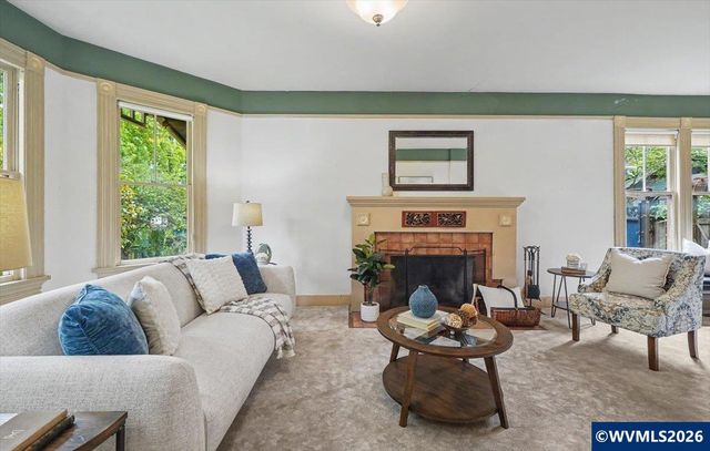 404 SW 6th St, Corvallis, OR 97333