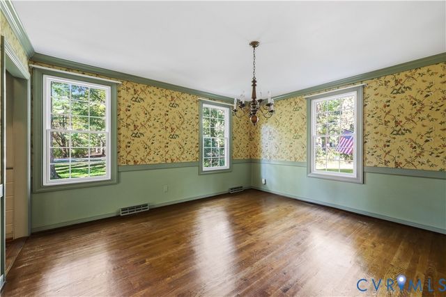 2725 Queenswood Rd, Midlothian, VA 23113
