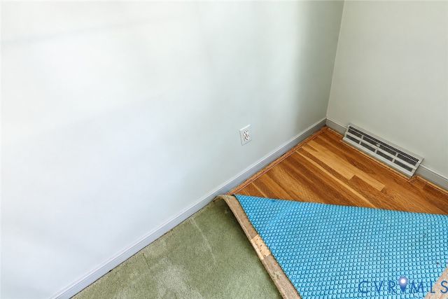 2725 Queenswood Rd, Midlothian, VA 23113