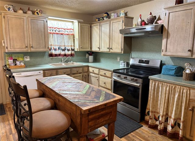 555 S Allen Street, Boyd, TX 76023