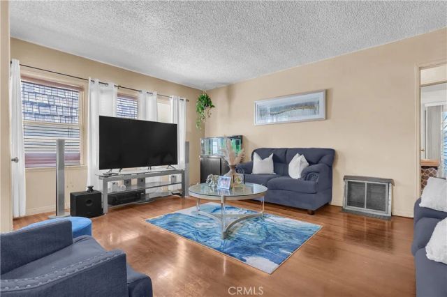 3023 E 64th St, Long Beach, CA 90805