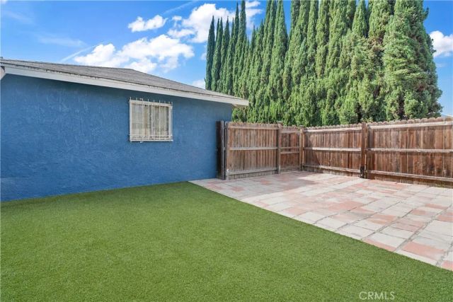3023 E 64th St, Long Beach, CA 90805