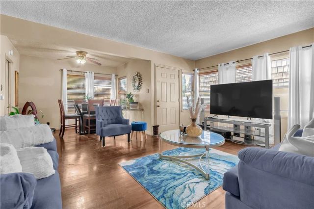 3023 E 64th St, Long Beach, CA 90805